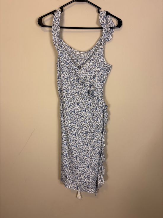 Madewell Dresses & Skirts - Madewell Blue & White Floral V Neck Wrap Dress with Ruffle Straps 6
